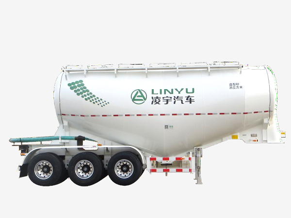 罐通天下，砼筑未來(lái)，中集凌宇50臺(tái)法規(guī)版攪拌車(chē)交付河北大客戶